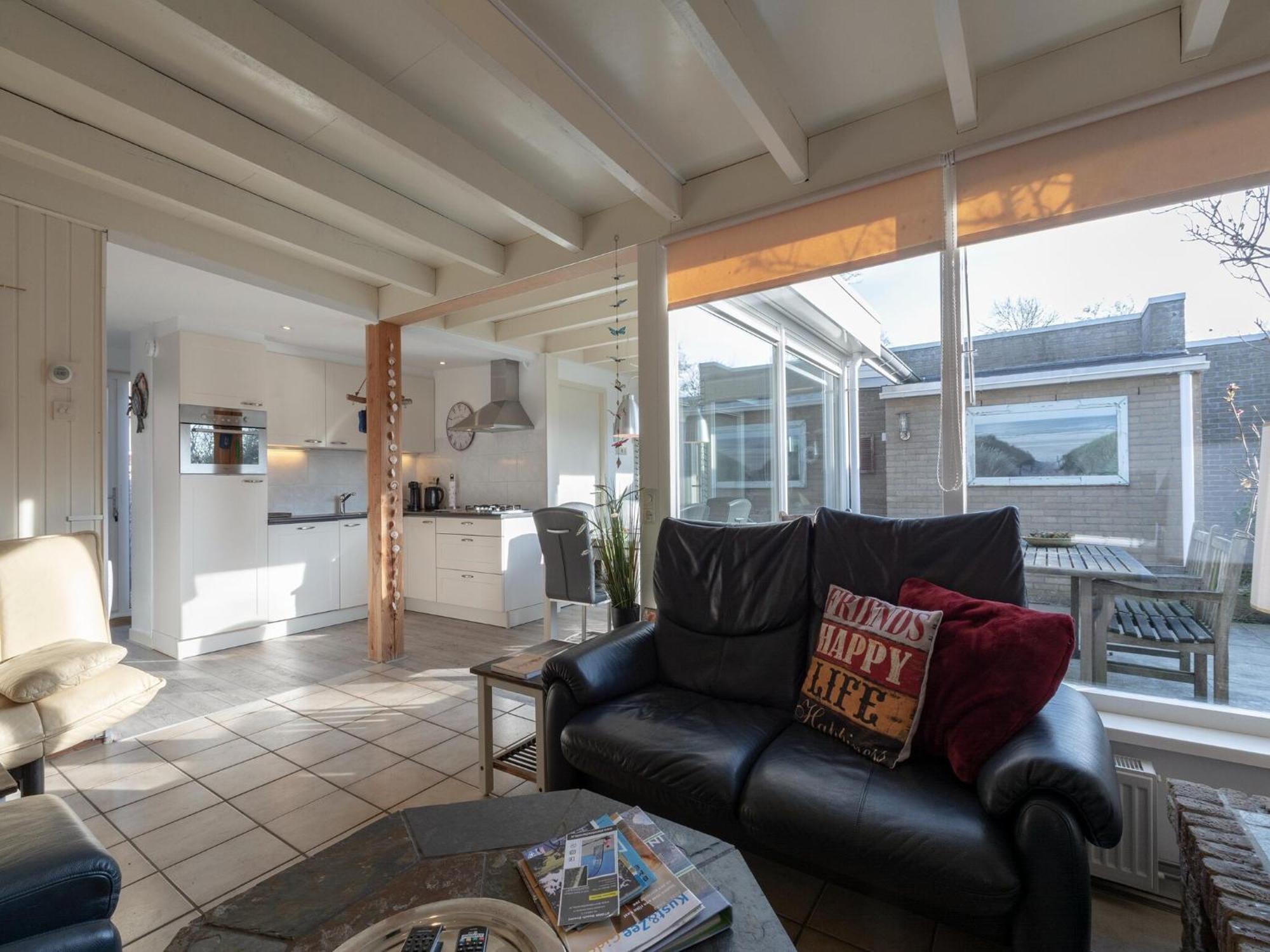 Stylish Bungalow With A Large Garden Sint Maartensvlotbrug 外观 照片