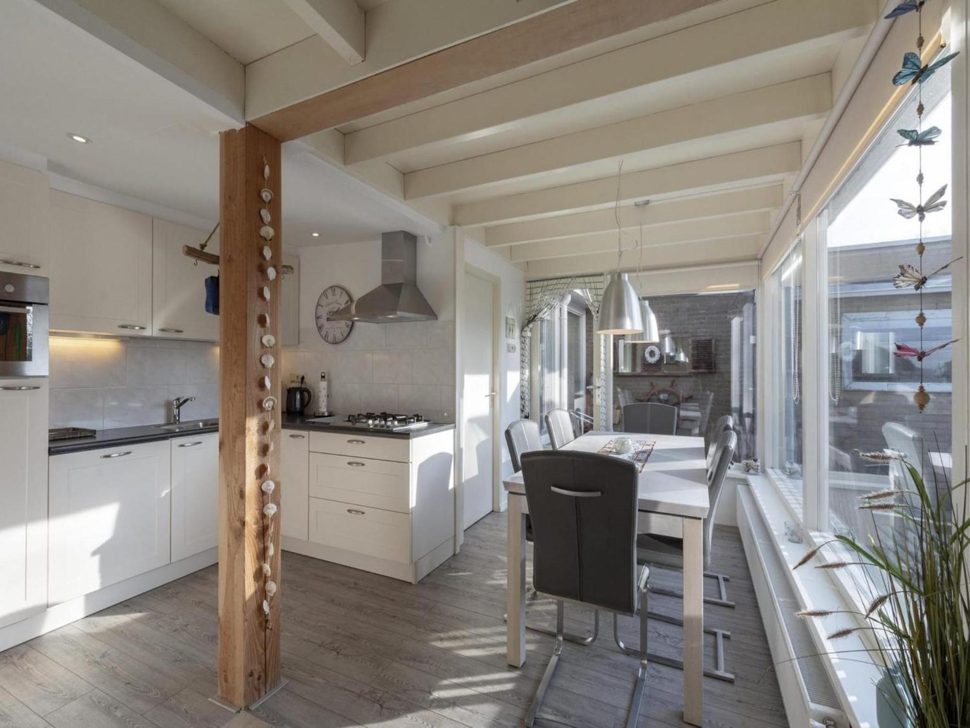 Stylish Bungalow With A Large Garden Sint Maartensvlotbrug 外观 照片