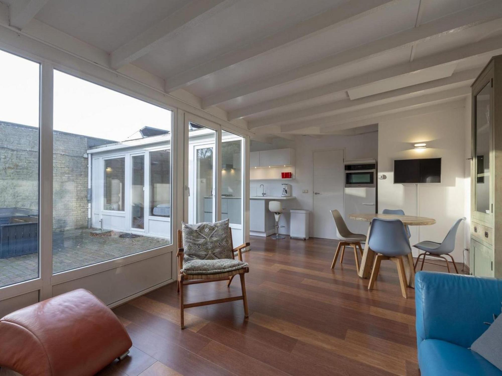 Stylish Bungalow With A Large Garden Sint Maartensvlotbrug 外观 照片
