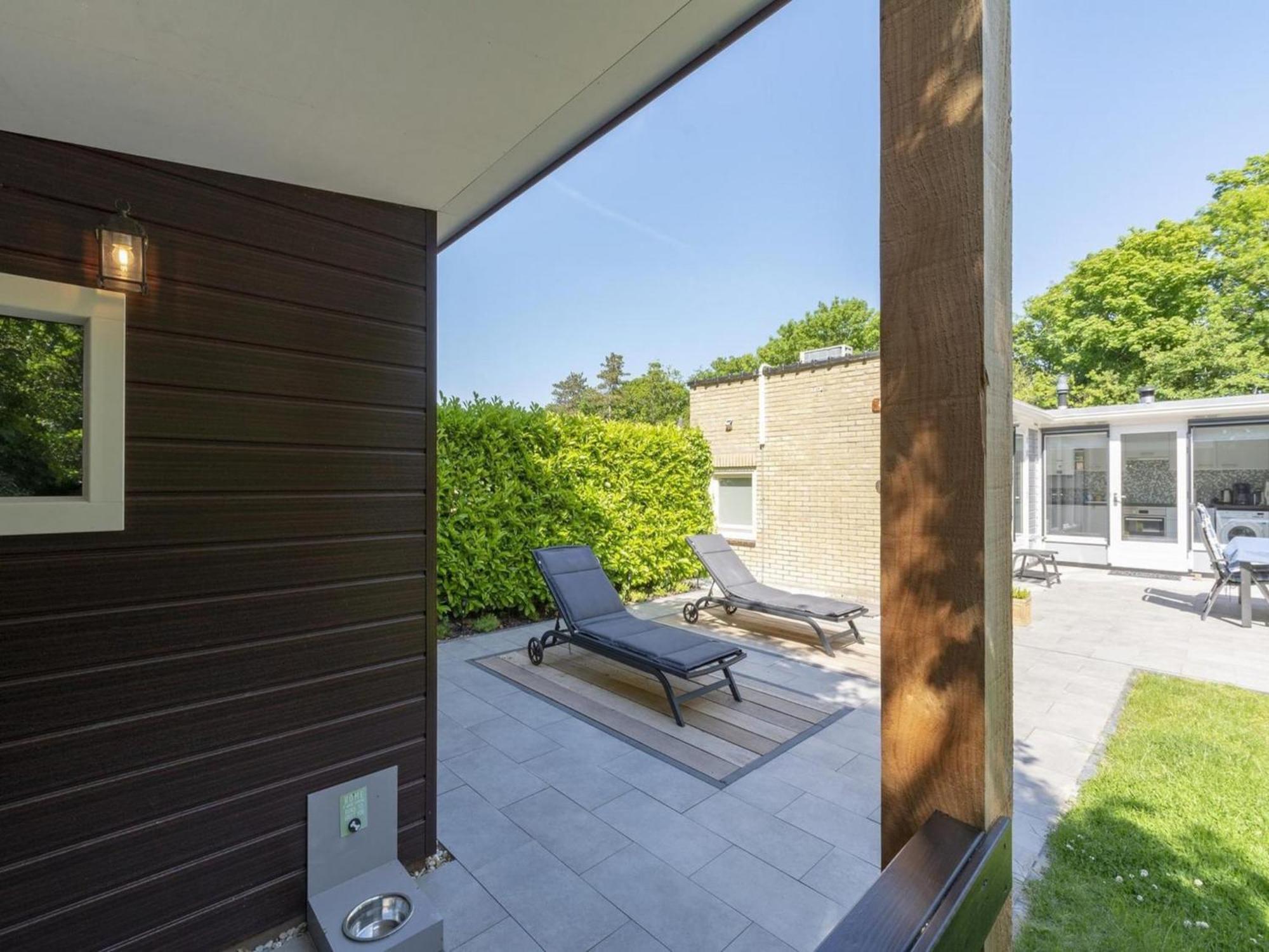 Stylish Bungalow With A Large Garden Sint Maartensvlotbrug 外观 照片