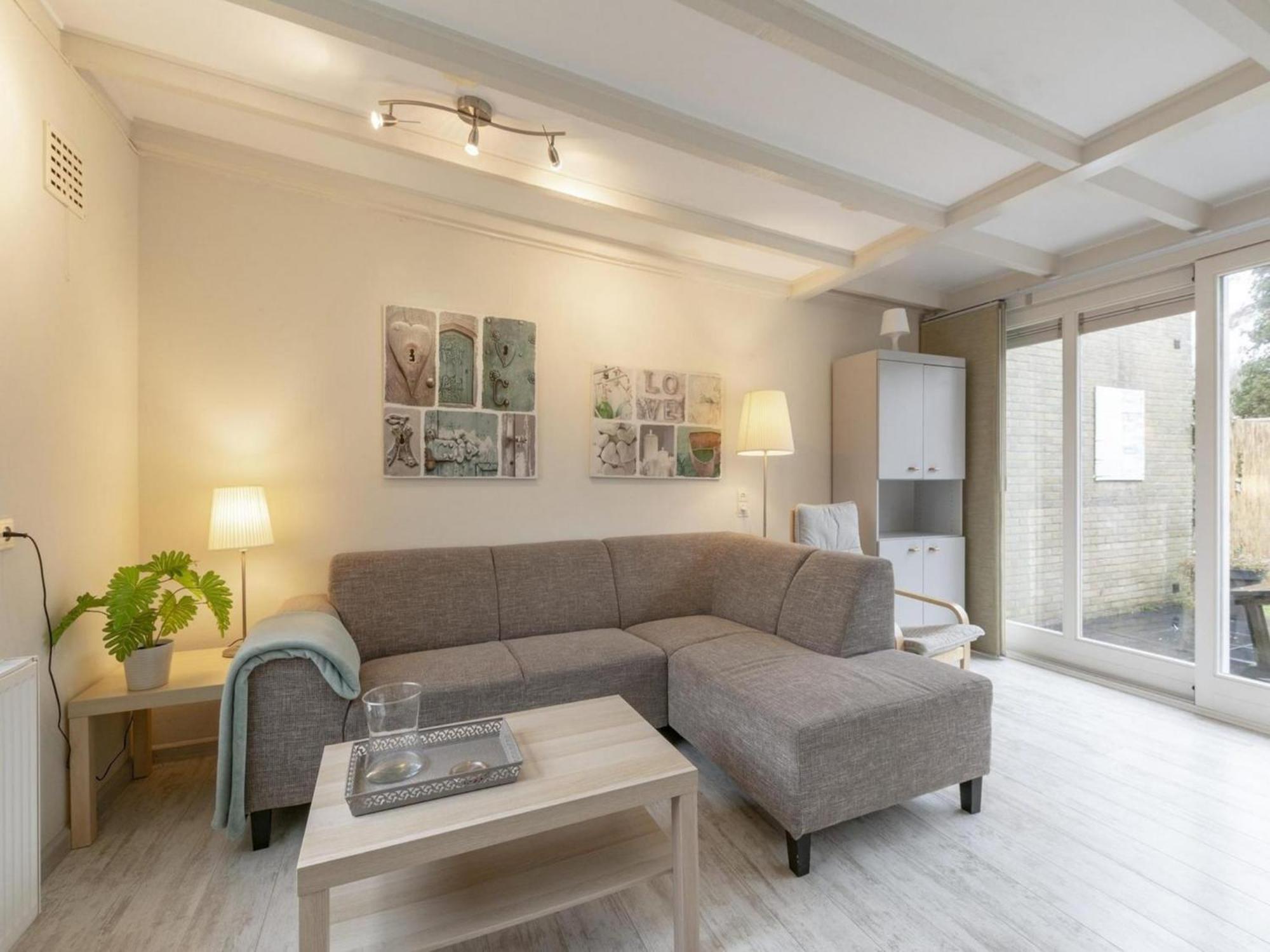 Stylish Bungalow With A Large Garden Sint Maartensvlotbrug 外观 照片